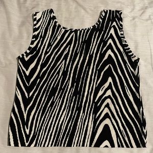 Plissé Pullover Black/White Sleeveless Shell Top 100% Rayon Hand Wash Sz Large